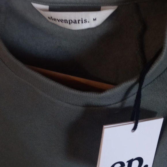 Sweater - Picture 2 of 3